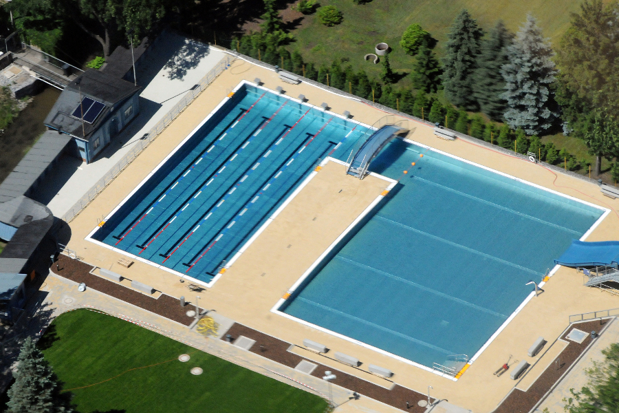 Multi-use pool of stainless steel